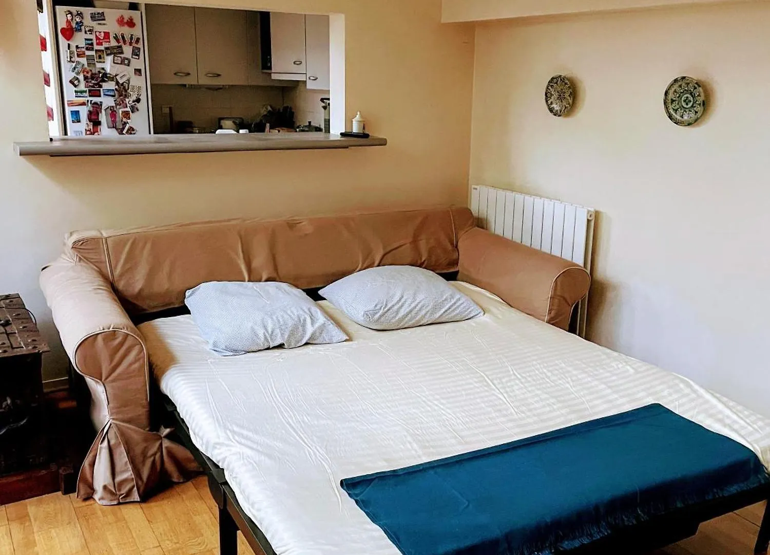 דירות Loft With View On A Quiet Garden, Parisian Charm